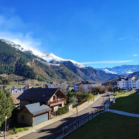 Apartamento Boira, Ideal Familias, Preciosas Vistas, Garaje Incluido Sallent de Gállego